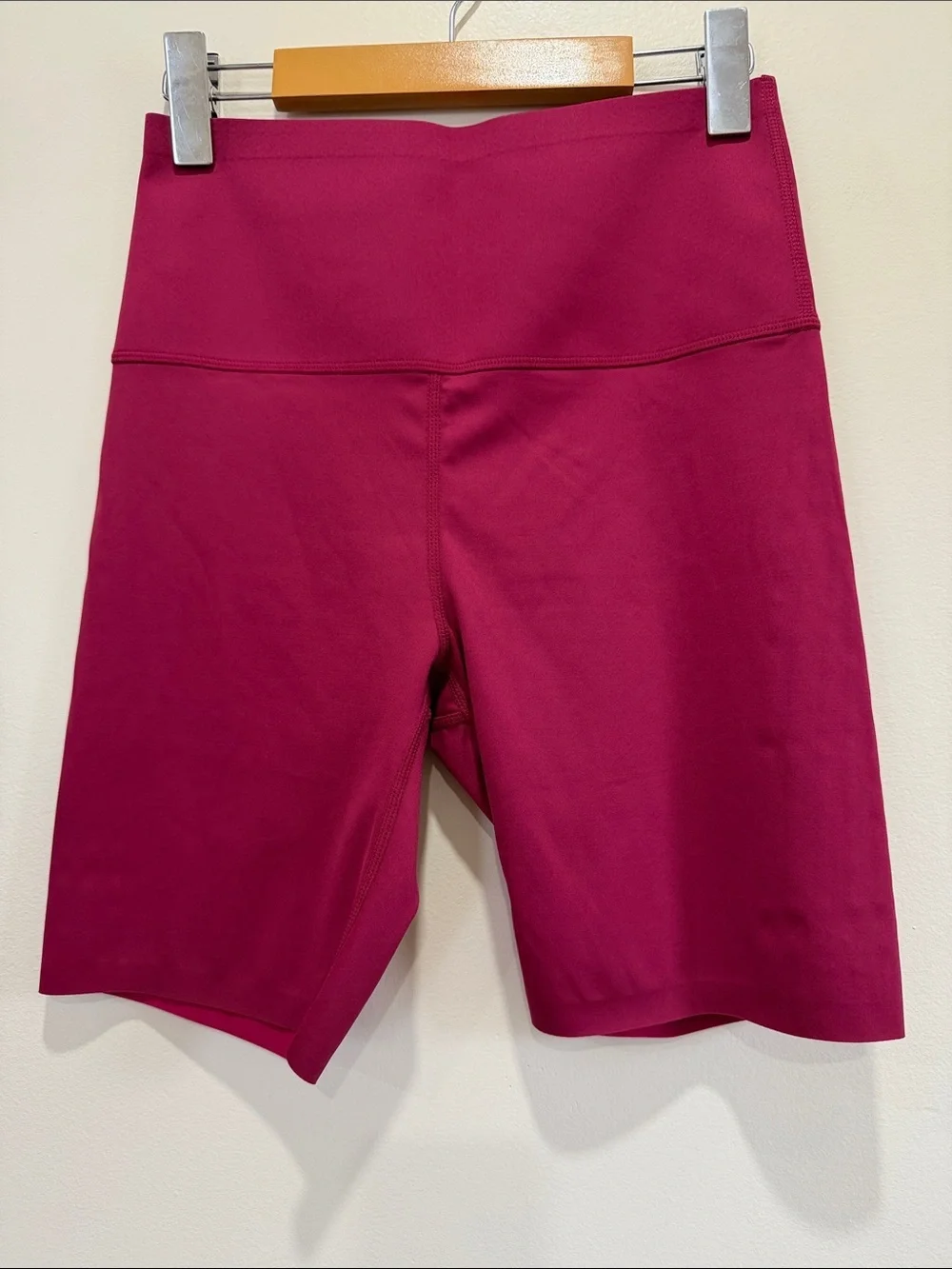 NWOT knix HiTouch High-Rise Bike Shorts in Limited Edition Berry - Picture 3 of 11